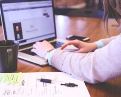 Comment créer un annuaire professionnel en ligne en 3 étapes simples ?