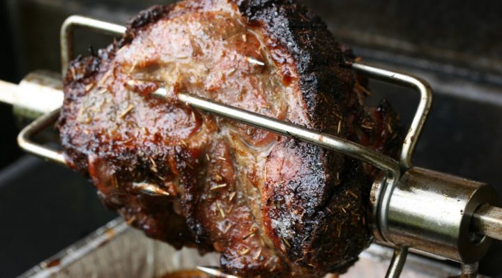 découvrez l'art de la rôtisserie, où la cuisson lente et la chaleur délicate transforment des ingrédients frais en mets savoureux. explorez nos recettes irrésistibles et des conseils pour réaliser de succulentes viandes rôties, parfaites pour vos repas en famille ou entre amis.